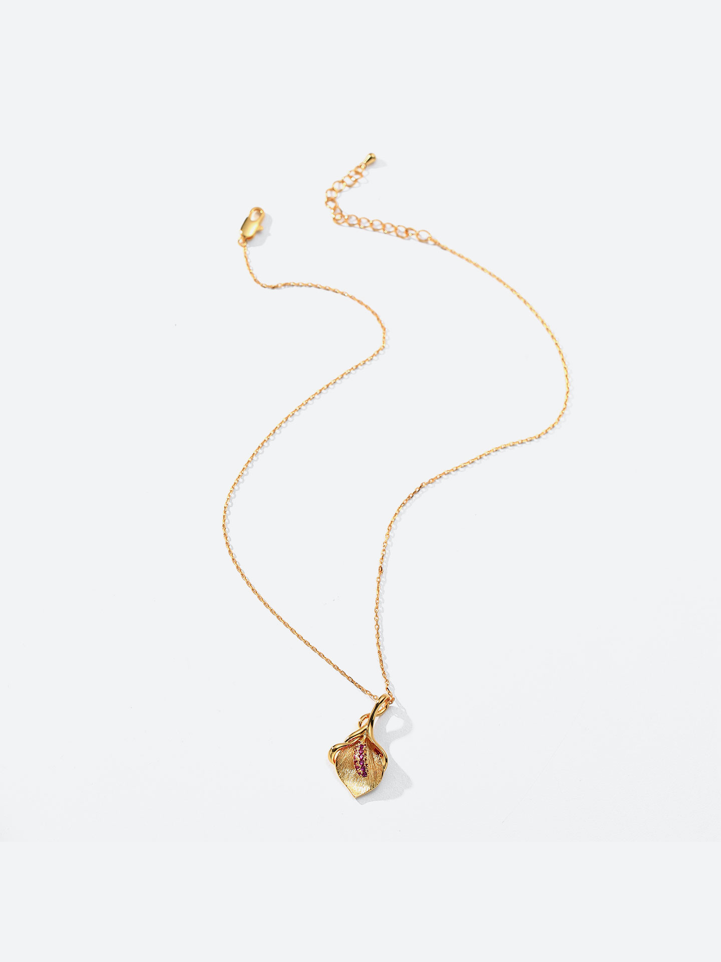 elegant 18k gold-plated necklace with flower design and pink bud gemstones - Image 3